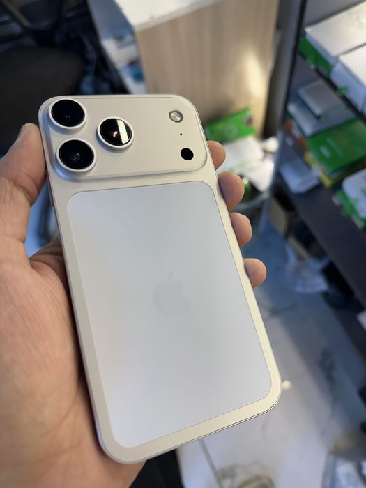 Iphone Xr в корпусе Iphone 17 pro 128Gb