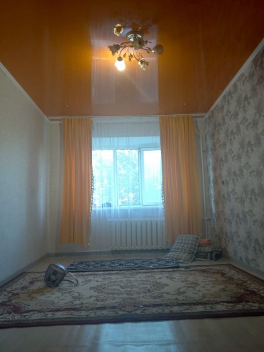 продам общижития 1комнат.18 кв.2мил 500.