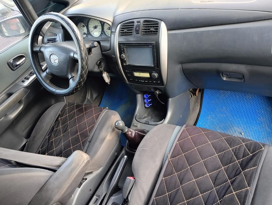 Продам Мазду Премаси