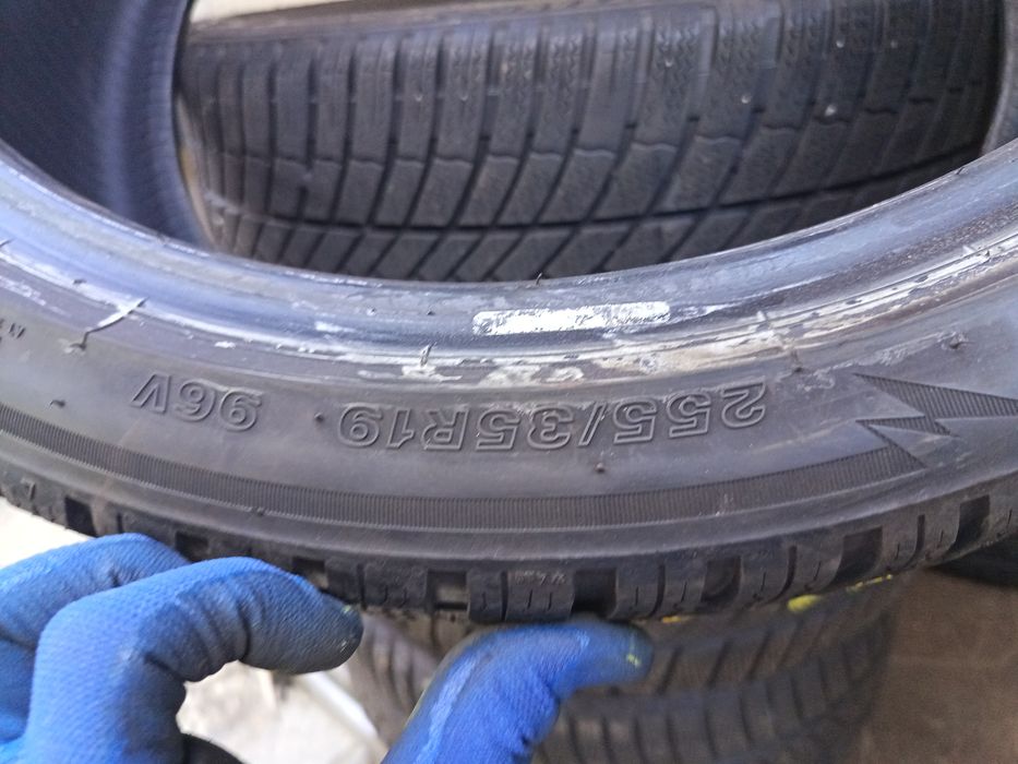 Anvelope MS iarna 255 35 19 Bridgestone 2023