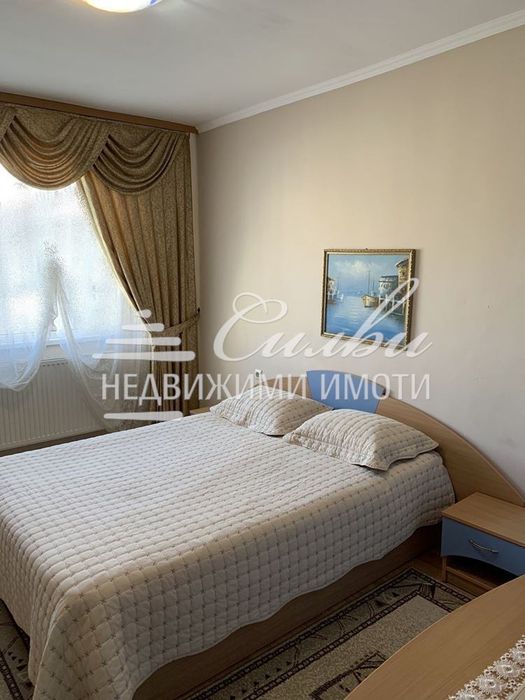 Дава се под наем Двустаен апартамент в Търговище, Център - 56 кв.м за 255 € - Снимка #2