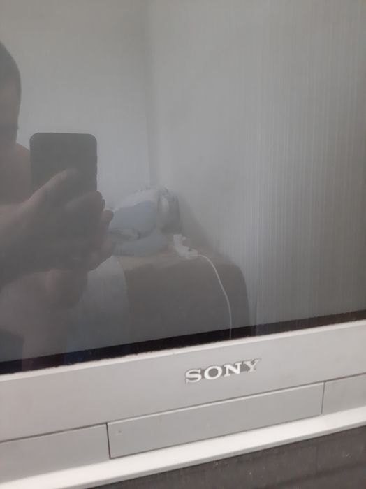 Sony-Sony-Philips и тумба