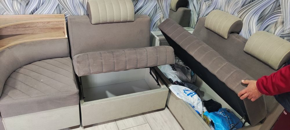 Кухонный гарнитур ,Уголок для Вас