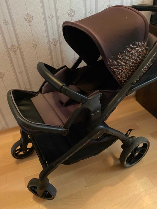 Детская  коляска в отличном состоянии