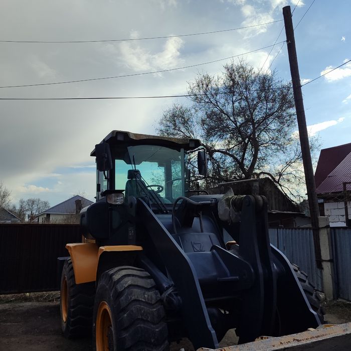 Услуга фронтального погрузчика