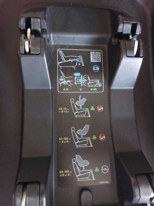 Бебешo столче за кола Maxi Cosi + Isofix база