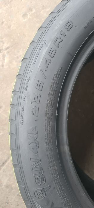 4 anvelope vara runflat Goodyear 2019 fata 255/50/19,spate 285/45/19.