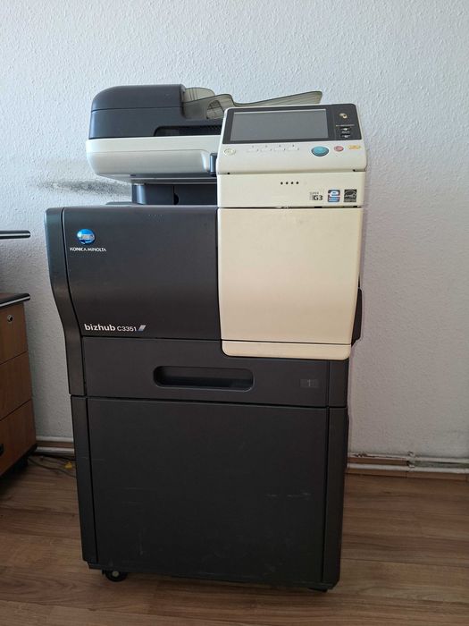 Multifuncțional Laser Color A4 Konica Minolta bizhub C3351 + Cartușe Rezervă + Stand pe roti