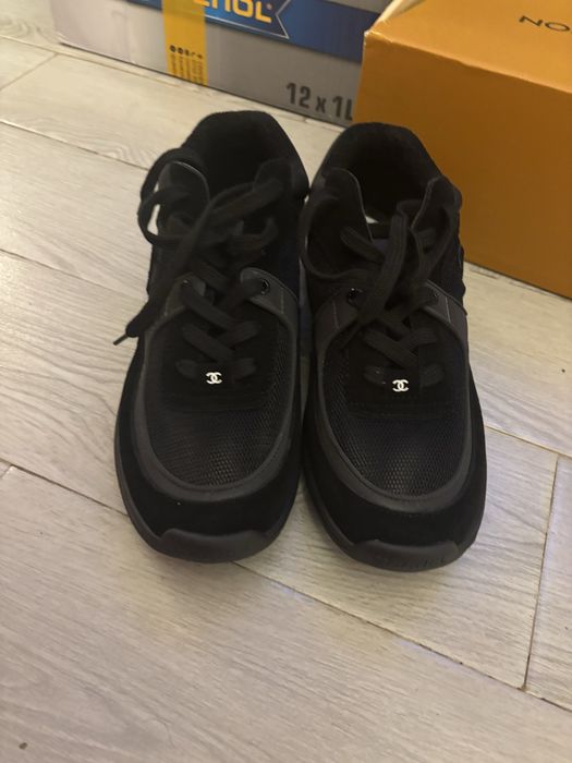 Pantofi Chanel Runner Black leather mesh