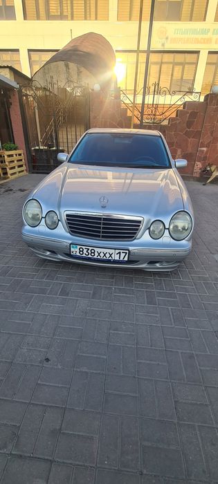 Продам мерс 210. 3.2 куб