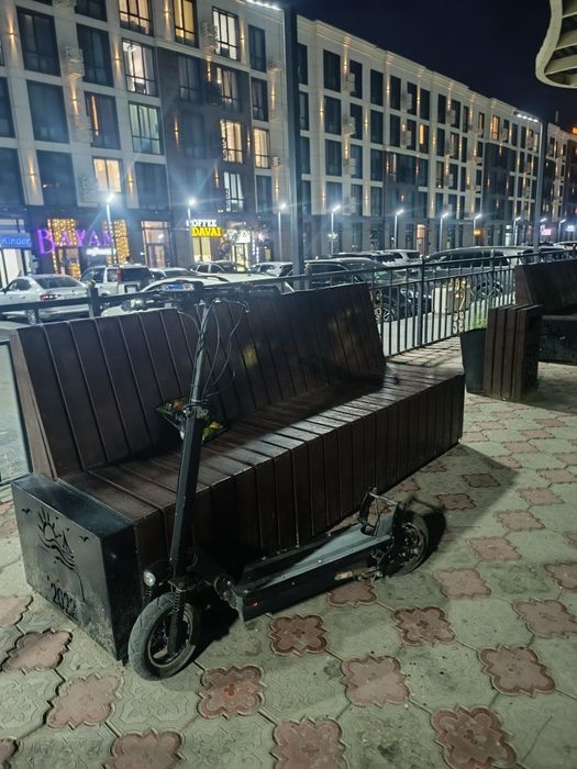 Продам кастомный электросамокат куго м2