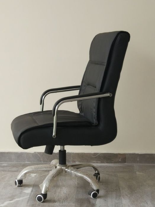 Offis kreslolari ishlab chiqaramiz va taʼmirlaymiz