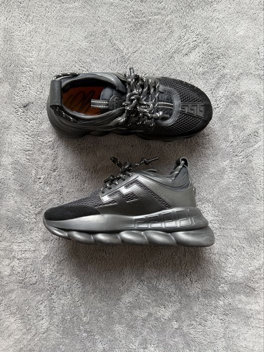 Versace chain reaction