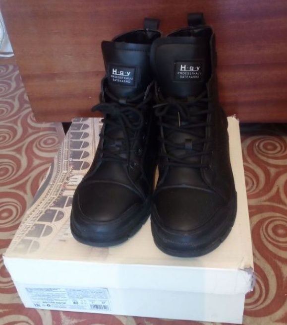 Ботинки продам в хорошем состоянии