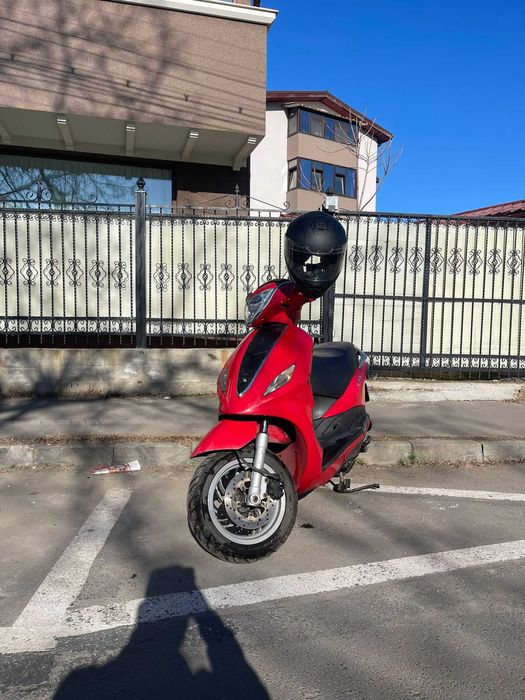 Scutere de vanzare 50cc 4T