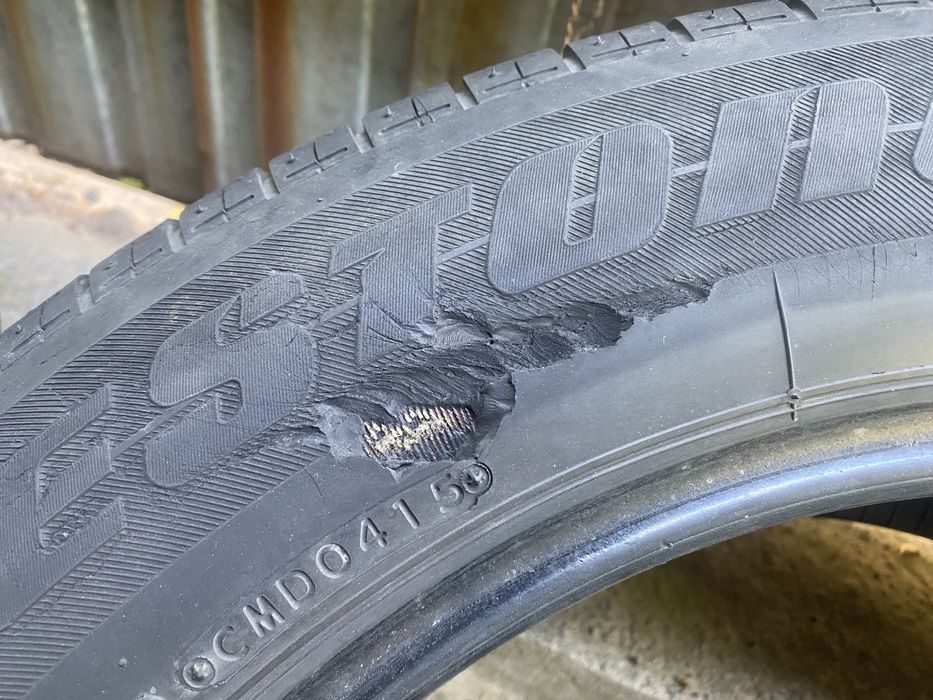 Продам шины Bridgestone