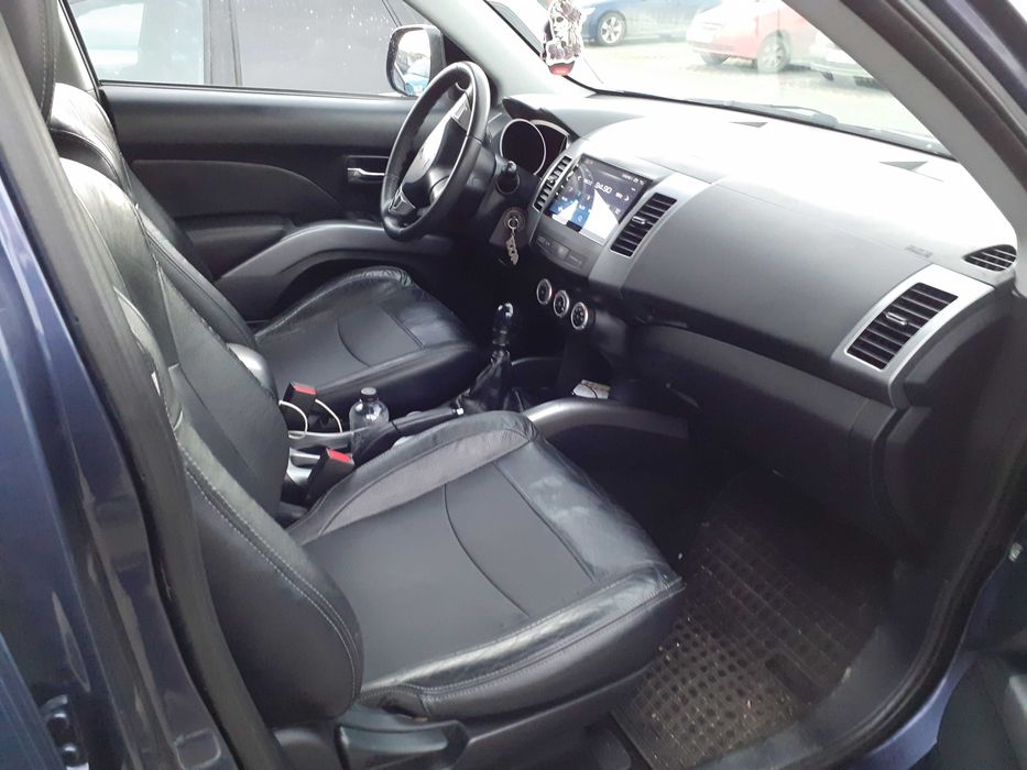 Peugeot 4007_2.2_manual