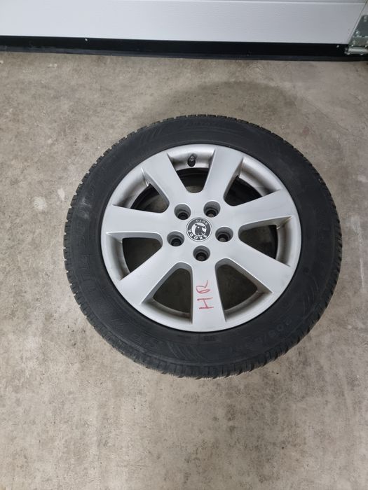 Set 4 Jante aluminiu BORBET cu  anvelope de iarna Dunlop 205/55 R 16
