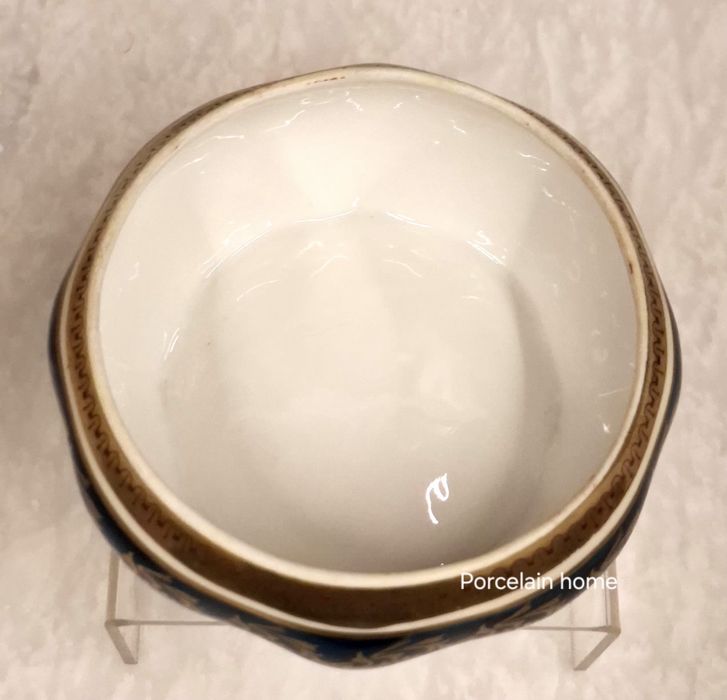 Порцеланова кутия за бижута