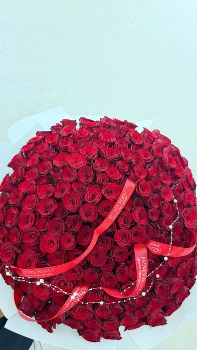 201 штук цветов срочно!