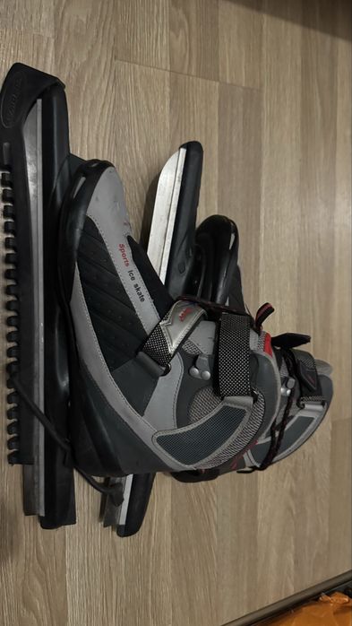 Коньки конькобежные