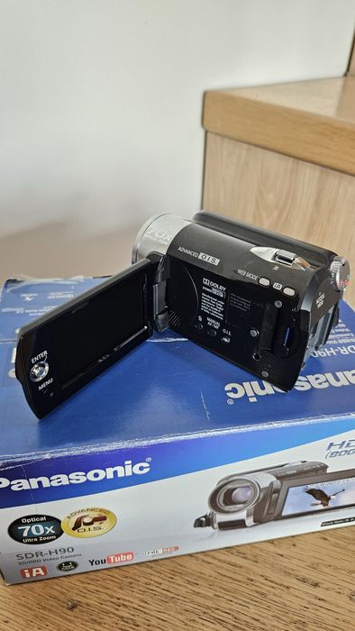 Видеокамера Panasonic SDR-H90 80GB HDD, 70x Zoom, Много запазена, като