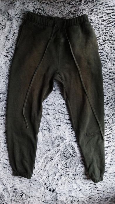 Compleu Essentials Fear Of God