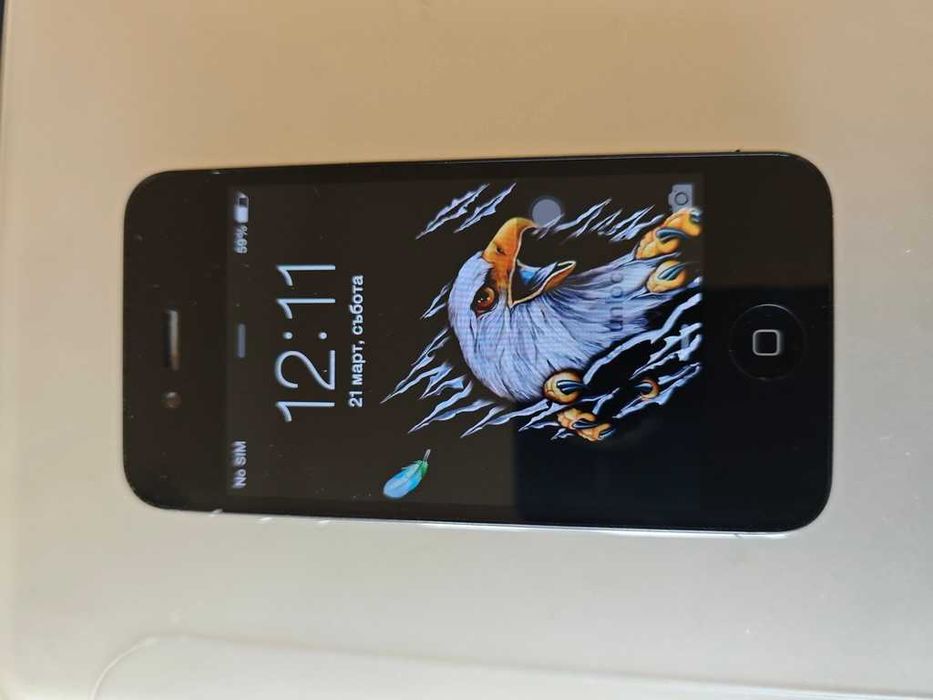 iPhone 4 16 gb отличен