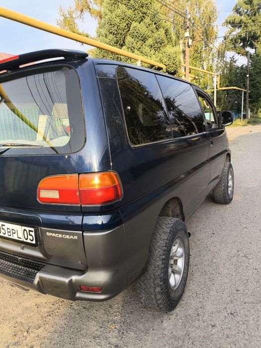 Митсубиси дэлика