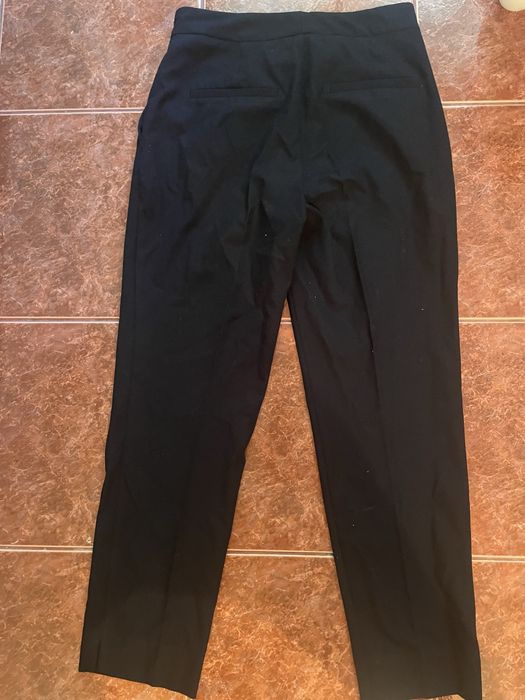 Pantaloni conici zara