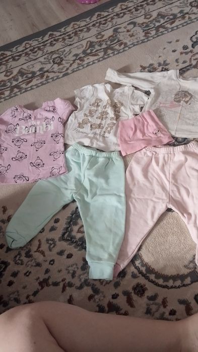 Отдам детские вещи . Бесагаш