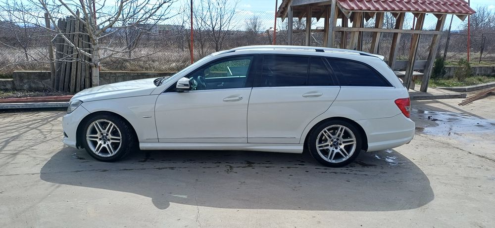 Продавам  Мерцедес C220 cdi  AMG