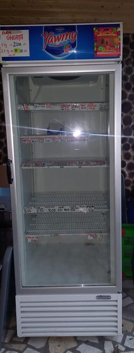 Vand lada mezel și frigider lactate/bauturi