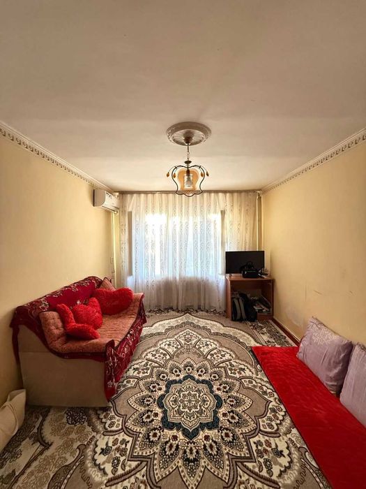 СРОЧНО !! Продается квартира в Яшнабаде 1/4/4 ( 30 кв/м ) Дубовой