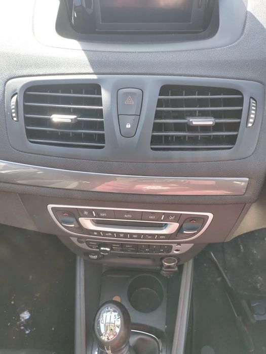 Grila Centrala Grile Ventilație Dirijare Aer Bord Renault Megane 3