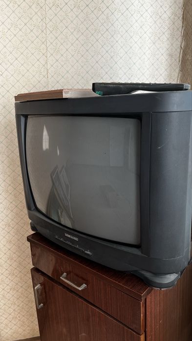 Продам телевизор САМСУНГ