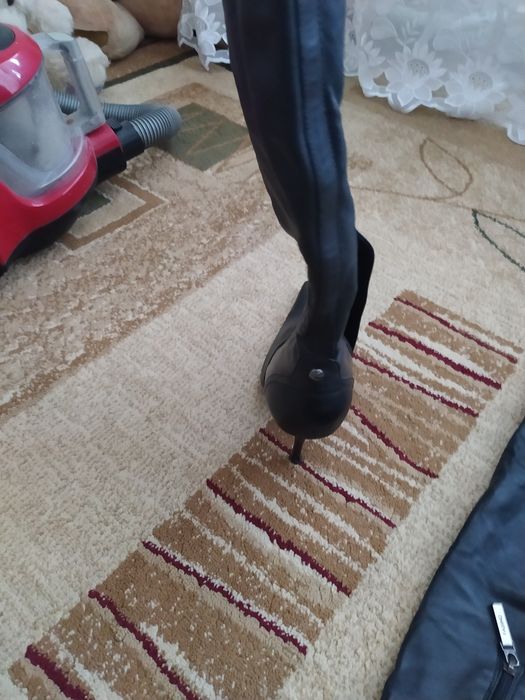 Продам осень,весна,кожа еврапейка.