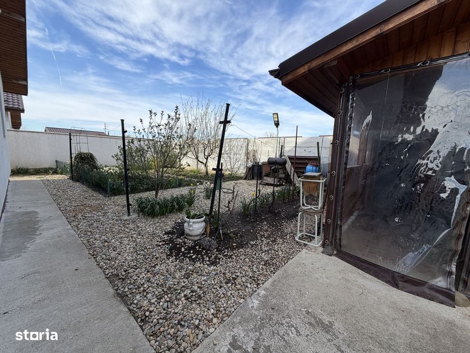 Casa individuala mobilata Teghes Domnesti cu 400mp teren