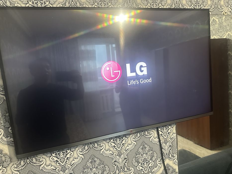 Телевизор LG  в рабочем состоянии СМАРТ