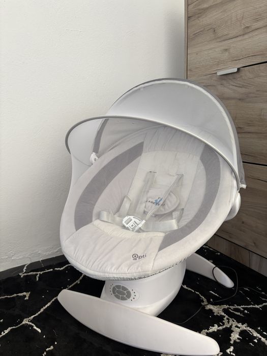 Leagan electric rotativ 360 cu inclinare reglabila, senzor de miscare si telecomanda Caretero