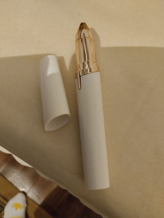 Триммер для бровей