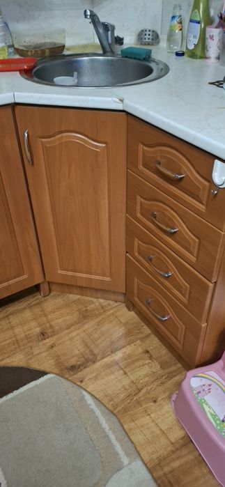 Кухня ъглова на отделни модули