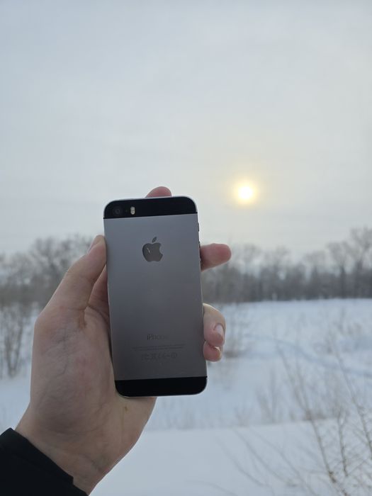 Продам iPhone 5s