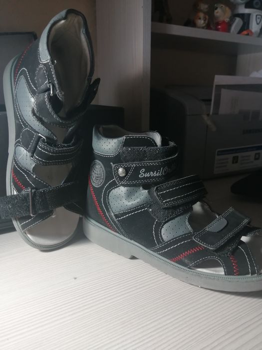 Продам детскую ортапедмческую обувь