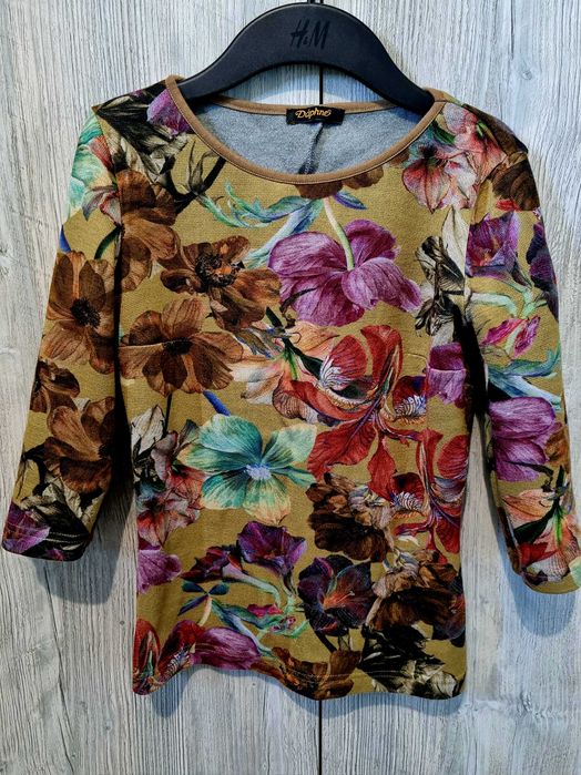 Блузи на българската фирма Daphne