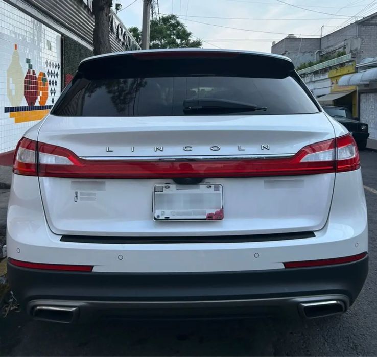 Lincoln MKX — Luxury AWD SUV