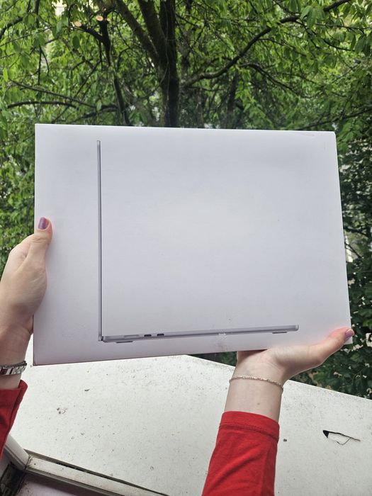 MacBook Air 15" M4 chip SIGILAT