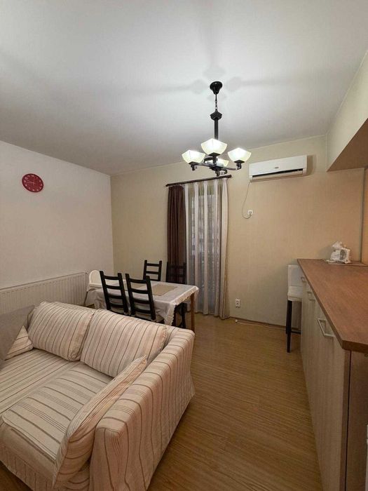 Porprietar inchiriez apartament 2 camere STR.MOLDOVITA