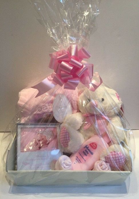 Coșuri cadou pentru bebeluș