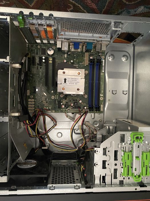 Vand memorii ram,placi video,surse si pc uri